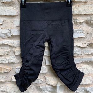 Lululemon crop leggings